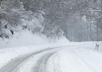 “დიდთოვლობის გამო მოძრაობა აკრძალულია” – საავტომობილო გზების დეპარტამენტი მძღოლებს აფრთხილებს