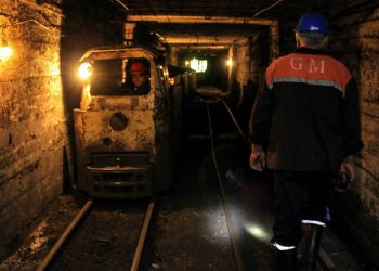 ჭიათურის მაღარო მუშაობას წყვეტს – რა ბედი ელით თანამშრომლებს?