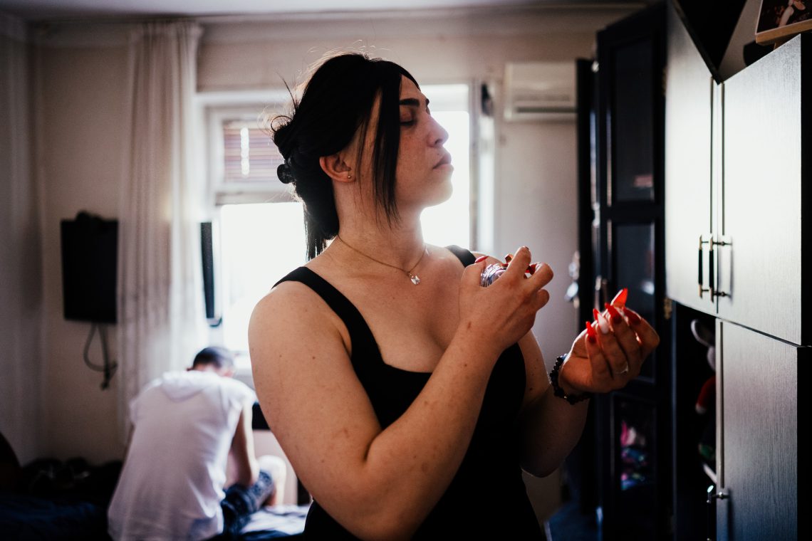 ტრანსგენდერი ქალის მიმართ ძალადობის ფაქტზე დაკავებული დავით ფერაძე დანაშაულს აღიარებს