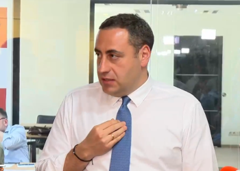 „მგზავრების“ უარი ისე მომეწონა, მზად ვარ, მათთან ერთად ვიმღერო” – ვაშაძე მუსიკოსების განცხადებას ეხმაურება