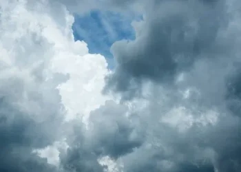 “სუსტი ქარი და ღრუბლიანობის მომატება” – როგორი ამინდი იქნება დღეს საქართველოში?