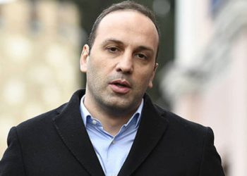 ლევან გოგიჩაიშვილს თავს 20-მდე პირი დაესხა – რას აცხადებენ პარტიაში?