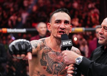 მაქს ჰოლოუეი მიმართვას ავრცელებს