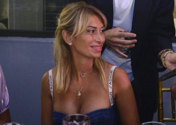 “ჩემი ბავშვი იყო წლინახევრის, როცა შევამჩნიე, რომ ისე არ იყო, როგორც გოგოები…შევეჯახე ისეთ პრობლემას, რომელის შესახებაც ადრე გაგებული არც მქონდა”- რას ჰყვება ხატია სიჭინავა შვილის შესახებ?