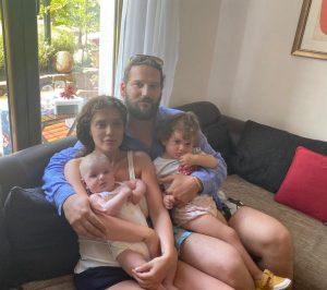 "დედაჩემისგან რაც მესმოდა, ქართველი კაცისგან გამორიცხული იყო ის, რასაც ჩემი ქმარი აკეთებდა" - რატომ დაბრუნდა თაკო გაჩეჩილაძე ოჯახთან ერთად ვენიდან საქართველოში?