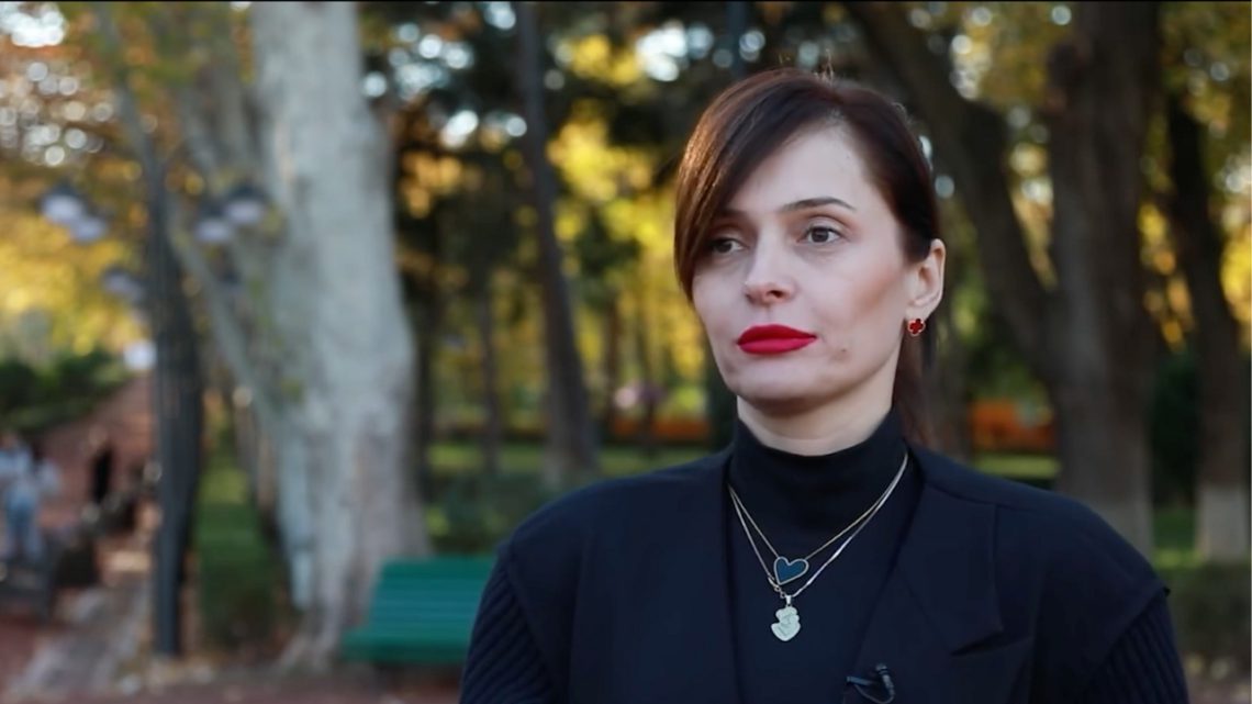 “სახელიც არ დამარქვა, არავითარი სინანული, არავითარი ემოცია…”- რას ჰყვება თამუნა მუსერიძე ბიოლოგიური დედის შესახებ?