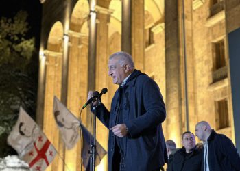 “რა არის გეგმა? გეგმა არის შემდეგი”– მამუკა ხაზარაზე ოპოზიციის სამოქმედო გეგმაზე საუბრობს