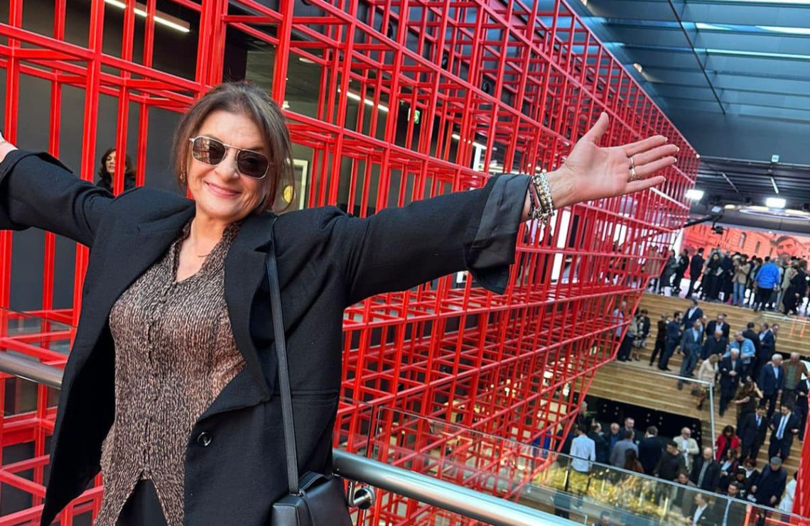 “ჩემი ჟღალი მიმინო პრეზიდენტია!” – ხათუნა ხოფერია ტრამპზე