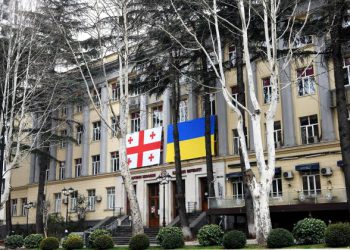 “ვუერთდებით ძირითად აქციებს” – ილიაუნის სტუდენტური მოძრაობის განცხადება