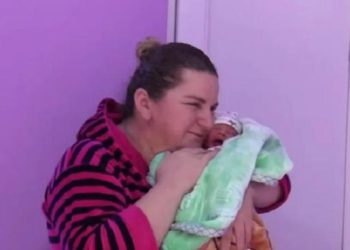 23-წლიანი ლოდინის შემდეგ ზესტაფონელ ცოლ-ქმარს ვაჟი შეეძინა