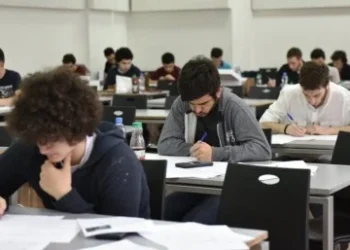 ერთიანი ეროვნული გამოცდების  პროგრამიდან ქართული პოეზიისა და პუბლიცისტიკის რამდენიმე ნაწარმოები ამოიღეს