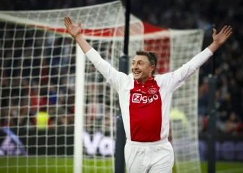 არველაძემ “რეალს” გაუატანა – ლეგენდების მატჩი ამსტერდამ არენაზე