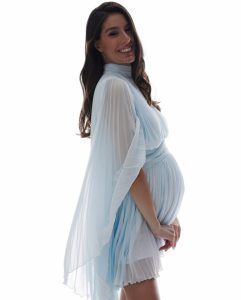 „ნამდვილი ანგელოზია“- ლიზა ჩაჩუა საორსულო ფოტოსესიიდან კადრებს ავრცელებს