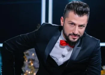 “ჟურნალისტებს რატომ ასისხლიანებს ნიღბიანი, რომელსაც ხალხი უხდის ხელფასს?!”-რას წერს გიორგი გასვიანი?