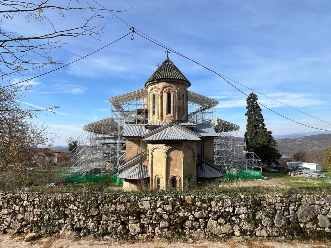 “არავინ საუბრობს როდის დაიწყება გადახურვა” – გელათის მდგომარეობა ისევ საგანგაშოა