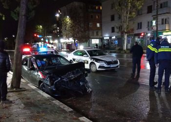 ქუთაისში მსუბუქი ავტომობილი ევაკუატორს დაეჯახა- რა ინფორმაცია ვრცელდება ადგილიდან?