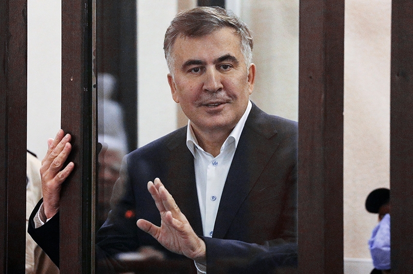 “ერთი პრობლემა აქვს…”- რას წერს მიხეილ სააკაშვილი თინა ბოკუჩავას შესახებ?