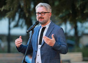 ” რა რევოლუციაზეა საუბარი? ჯერ გვარამიას აჯანყება არ გაიშვა არსად…”- დედაქალაქის მერი გვარამიას განცხადებას გამოეხმაურა