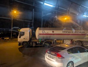 საცობია რუსთავი-თბილისის ავტომაგისტრალზე - რას ჰყვებიან მგზავრები?