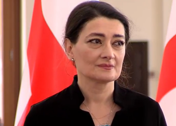 “ყველა უკლებლივ ფსკერზე ხარ, ვინც ამას რაიმე ფორმით “აპრავებთ” – რას წერს თაკო ჩარკვიანი?