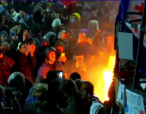 რუსთაველის გამზირზე "ხარებას" ფიტული დაწვეს