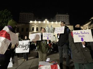 ხმაური მეტრო „თავისუფლებასთან“ - დაკავებულია რამდენიმე ადამიანი - რა ხდება ადგილზე?