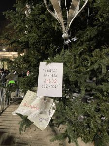 უწყვეტი პროტესტის მე-11 დღე - "მეტრონომის" ფოტოკოლაჟი