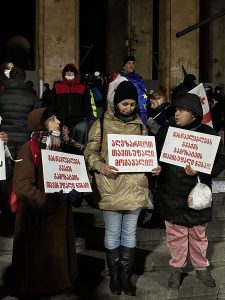რუსთაველის გამზირი გადაკეტილია - იხილეთ "მეტრონომის" ფოტოკოლაჟი
