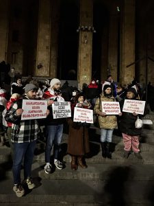 რუსთაველის გამზირი გადაკეტილია - იხილეთ "მეტრონომის" ფოტოკოლაჟი