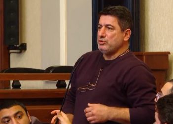 აქციაზე დაკავებულმა ვეფხია კასრაძემ შიმშილობა დაიწყო