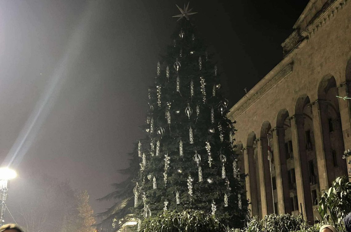 როდის აინთება დედაქალაქის მთავარი ნაძვის ხე – კახა კალაძე მიმართვას ავრცელებს