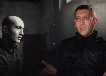 მედიაში გავრცელებული ინფორმაციით, გდდ-ს ერთ-ერთი შეფს, რომელმაც პროტესტის ნიშნად უწყება დატოვა, “ხარებას” მოადგილე ფიზიკურად გაუსწორდა