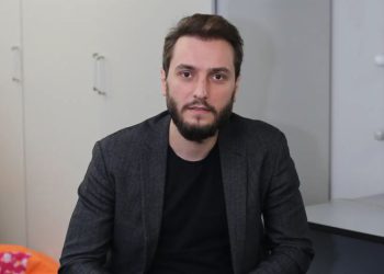 🎥 „ეკლესია და ჯარი სად არის ხალხო… სად ხართ, ქუჩაში რომ გვხოცავენ?”- გიორგი ბახუტაშვილის მიმართვა