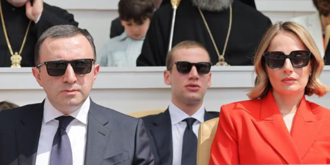 “გუშინ ჩამოვედი თბილისში ჩემს ოჯახთან…”- ნიკოლოზ ღარიბაშვილი მედიაში გავრცელებულ ინფორმაციას გამოეხმაურა