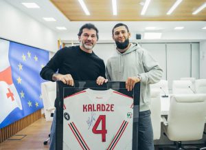 “საქართველოს გაუმარჯოს“ - ჩეჩენი მებრძოლი ხამზატ ჩიმაევი საქართველოშია - რა ფოტოები გავრცელდა?