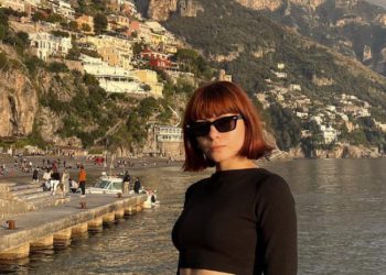 “24-წამიანი სატელეფონო საუბრით შემიწყვიტეს ხელშეკრულება”- საჯარო რეესტრიდან კიდევ ერთი თანამშრომელი გაუშვეს