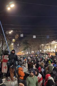 უწყვეტი პროტესტის მე-17 დღე - მეტრონომის ფოტოკოლაჟი