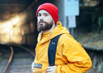 “ჟურნალისტს დაპირდნენ რომ ეთერს მისცემდნენ, შემდეგ კი შსს შევიდა და გამოათრია”- რას წერს რომა მახარაძე