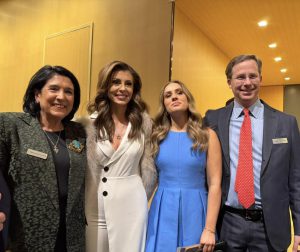 🎥სალომე ზურაბიშვილი დონალდ ტრამპ უმცროსის მიწვევით წინასაინაუგურაციო წვეულებას დაესწრო - რა კადრები ვრცელდება?