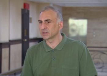 “ქუჩაში კაცმა შემაგინა და შემოვცხე…”- რას ამბობს ალეკო ელისაშვილი სასამართლო პროცესის დაწყებამდე?