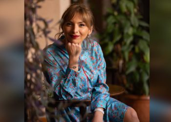 მსახიობი ანა ტყებუჩავა განცხადებას ავრცელებს