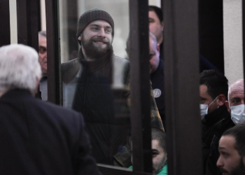 „გამახსენდა კაფკას პერსონაჟი, რომელსაც სასამართლო პროცესი აქვს და არ იცის, რა ხდება მის თავს… ამის გაცოცხლება მოხერხდა“ – ანდრო ჭიჭინაძე