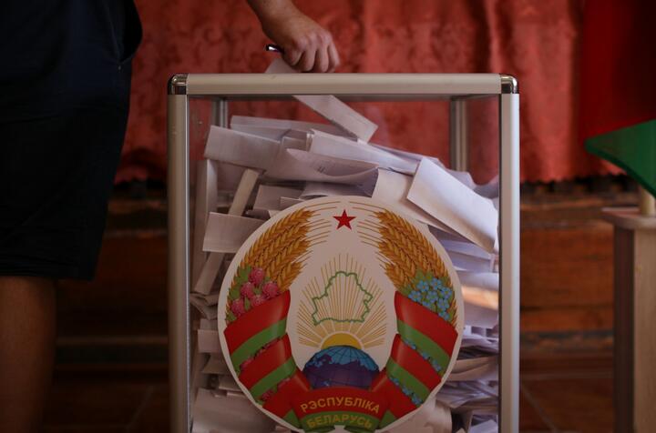 ბელარუსში საარჩევნო უბნები დაიხურა – როგორია ეგზიტპოლის შედეგები?