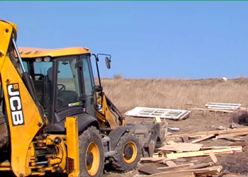 ხმაური ზღვის უბანში – გავრცელებული ინფორმაციით, მუნიციპალურ მიწაზე აშენებული სახლები დაანგრიეს