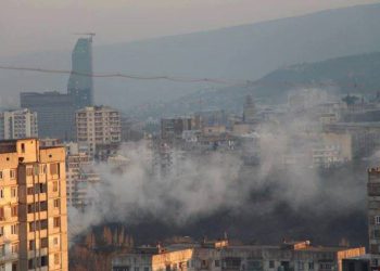 “არ გააღოთ ფანჯრები და მოერიდეთ გარე აქტივობას…”- “ჩემი ქალაქი მკლავს” მიმართვას ავრცელებს