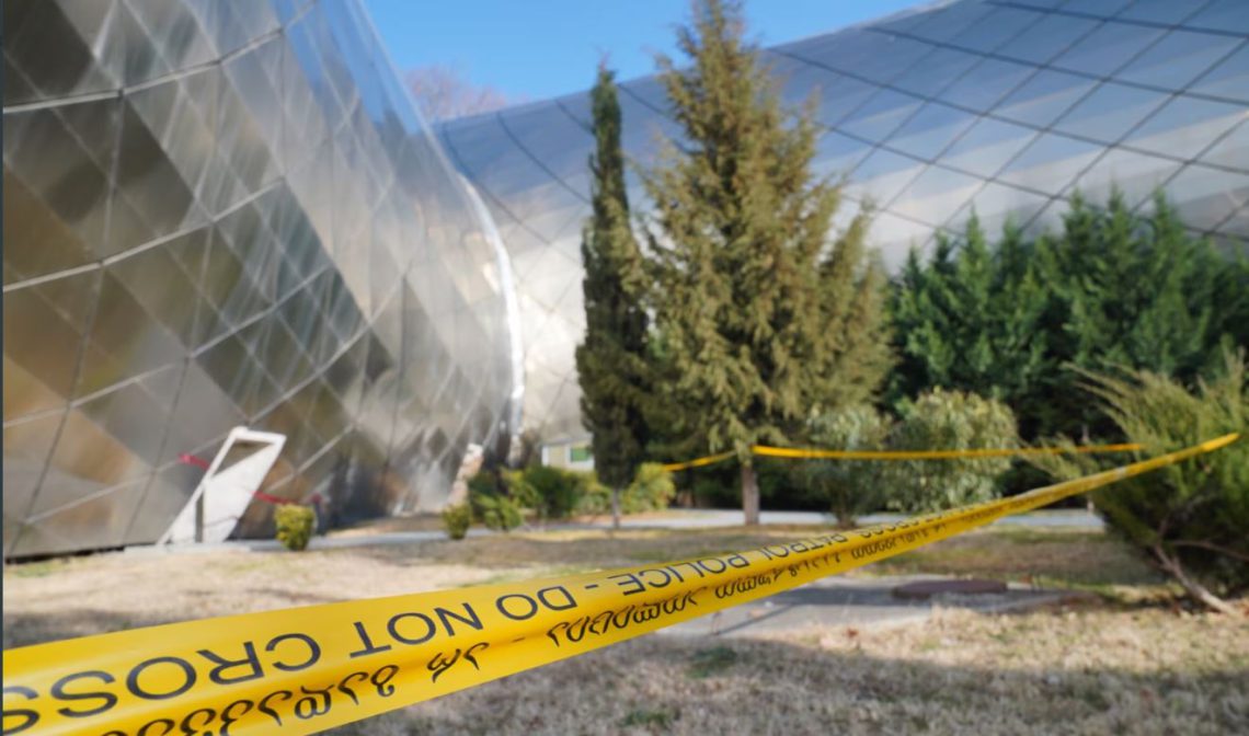 “ქი­რით ცხოვ­რობ­დნენ და ბი­ნის პატ­რონ­მა ცხედ­რის დას­ვე­ნე­ბის უფ­ლე­ბა არ მის­ცა…” – ახალი დეტალები რიყის პარკში მომხდარ ტრაგედიაზე