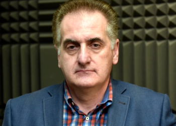 „მე არ ვთვლი [რომ რუსეთისკენ მივდივართ] , მაგრამ ვთვლი, რომ თუ ფრთხილად არ მოვიქცევით, ჩვენ გავიღვიძებთ ღაზაში, გავიღვიძებთ ნანგრევებად ქცეულ ალეპოში“ – გამსახურდია