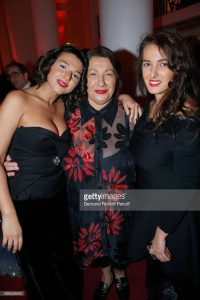 უმცროსი დის პროდიუსერი...- როგორ გამოიყურება ხატია ბუნიათიშვილის და, რომელიც მისი ყველაზე ერთგული მეგობარია?