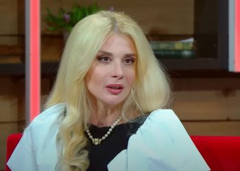 “საკუთარ შვილს ზურგი აქციეთ, განუდექით…” – რას წერს ნინო ნადირაძე?