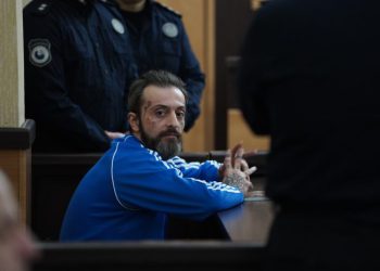 „ნიკა კაციას ციხეში აწამებენ; საკვები თურმე მაშინ “თავდება”, როცა ნიკას ჯერია, მის ბარათს კი თანამესაკნე უკანონოდ იყენებს“ – თათი მელიქიშვილი